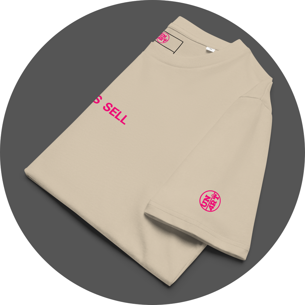 un4rt - the images shows a folded oystrich colored cotton t-shirt with pink colored letters printed on the front. only a part of the text is visible. a pink "UN4RT"-logo is printed on the left sleeve.