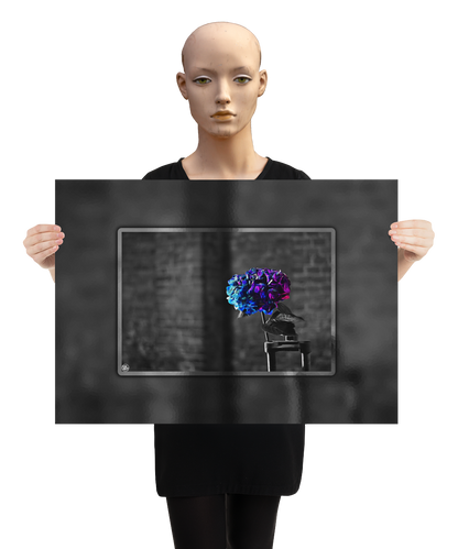un4rt - the picture shows an edited photo. most of the picture is black and white. the main element is a hydrangea. the flowers of the hydrangea are colored. the colors are blue and purple. the background is very blurred and only dimly visible. the picture was taken at the maze-club in berlin. the picture is presented by a mannequin.
