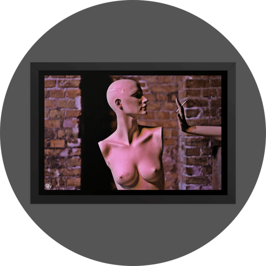un4rt - the photographie shows the naked upper body of a bold mannequin without arms. the mannequin is looking sideways. a hand is offering a cigarette to the armless mannequin. brick stone wall in the background.